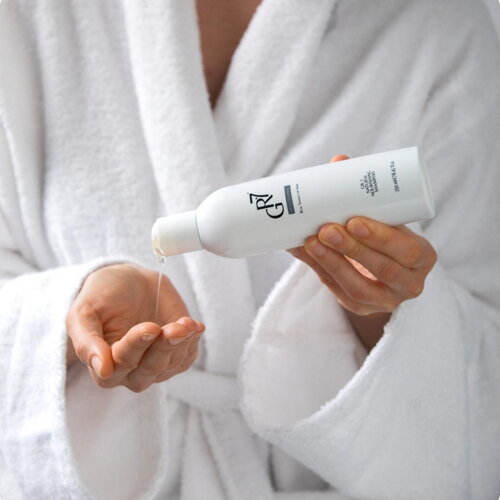 natürliches pflegendes Shampoo
